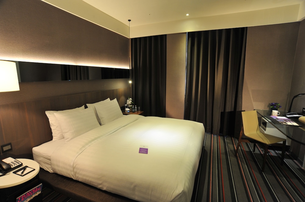 Premier Double Room, 1 Double Bed, City View