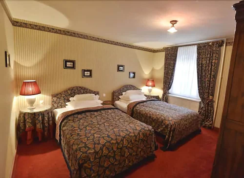 Deluxe Suite photo 1