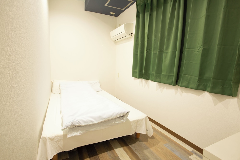 Economy Single Room