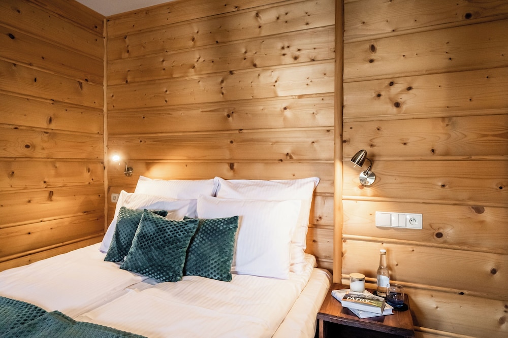 Classic Triple Room, 1 Bedroom, Non Smoking photo 3