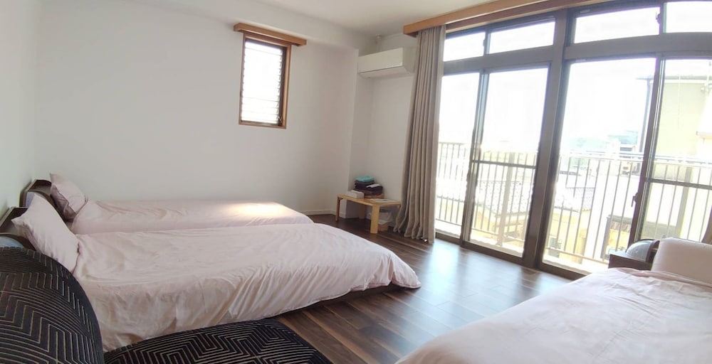 Basic Triple Room photo 1