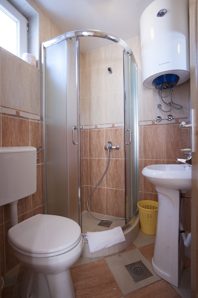 Standard Double Room, Private Bathroom, Mountain View photo 3