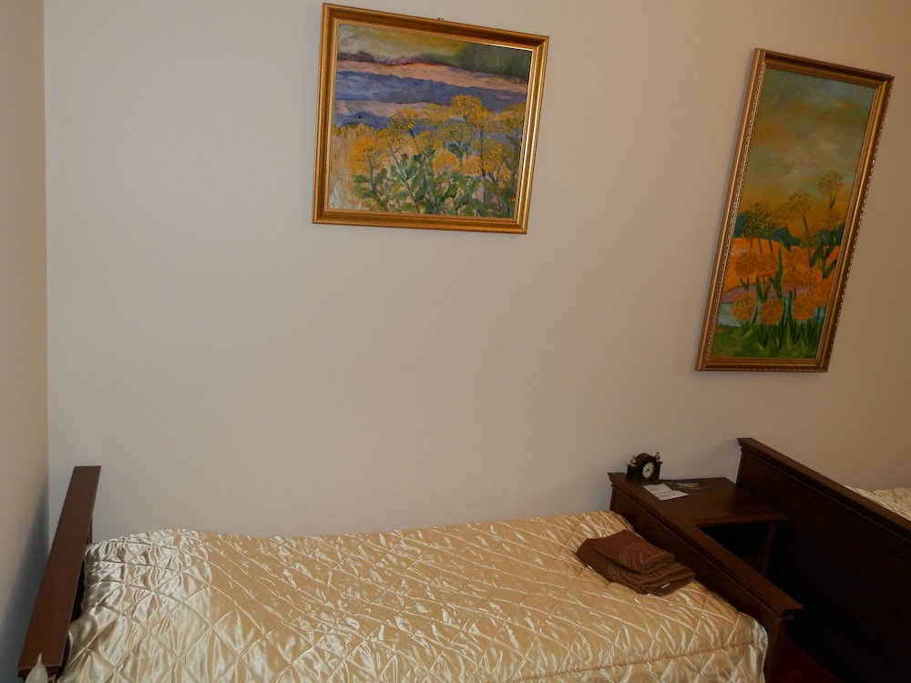 Triple Room (Number 210) photo 2