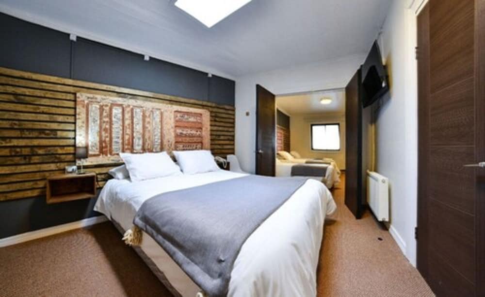 Triple Room, Multiple Beds, Non Smoking (Baño privado) photo 3