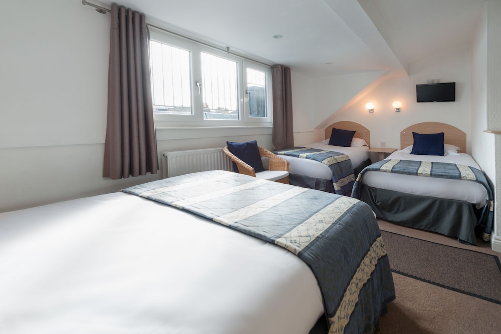 Classic Quadruple Room photo 1