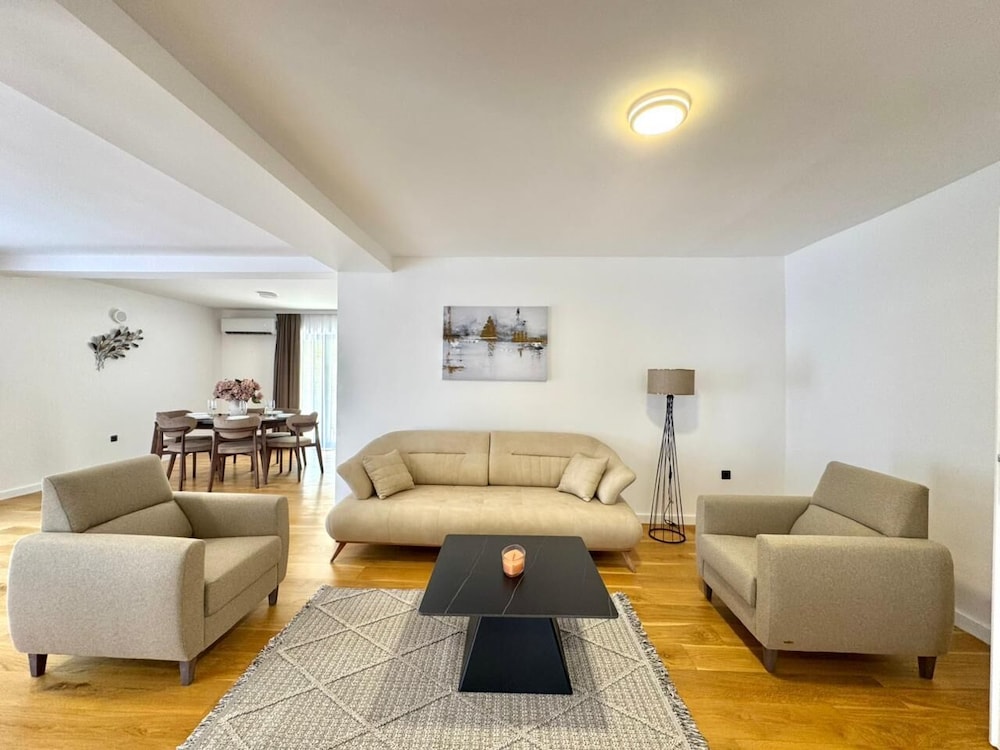 Executive Apartment