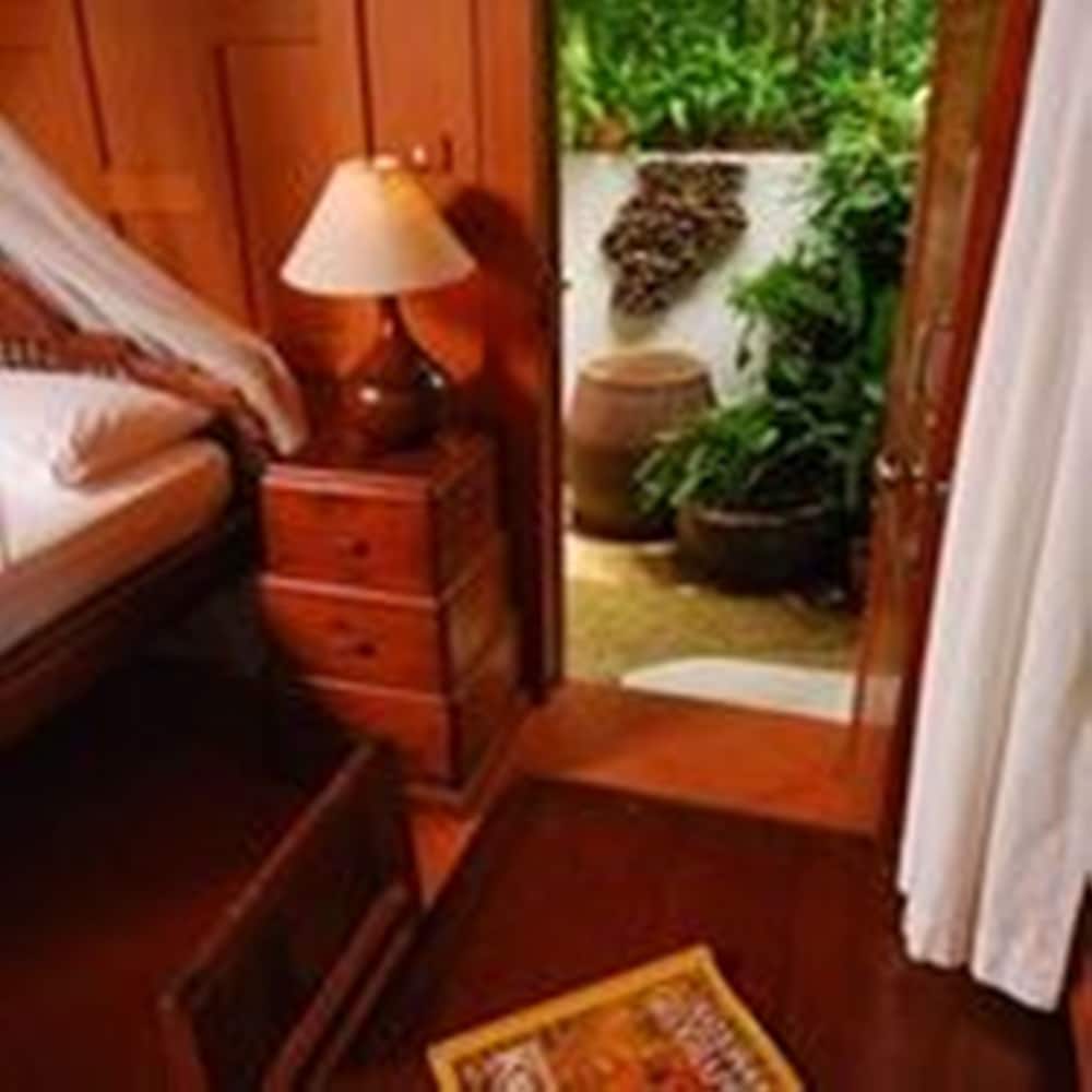 Bungalow Deluxe Seaview, Free Round-trip Boat Transfer photo 1
