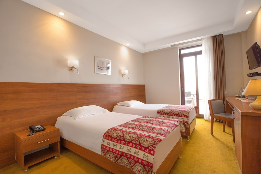 Deluxe double or Twin room with Terrace