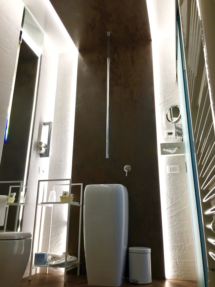 Deluxe Loft, City View - Photo 11