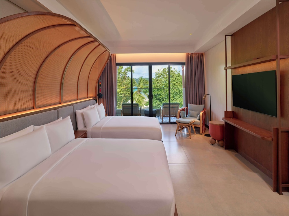 Suite, Multiple Beds, Balcony