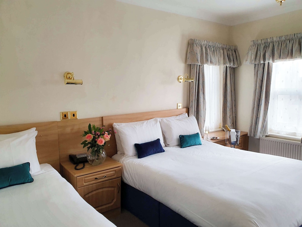 Suite (The Abel)