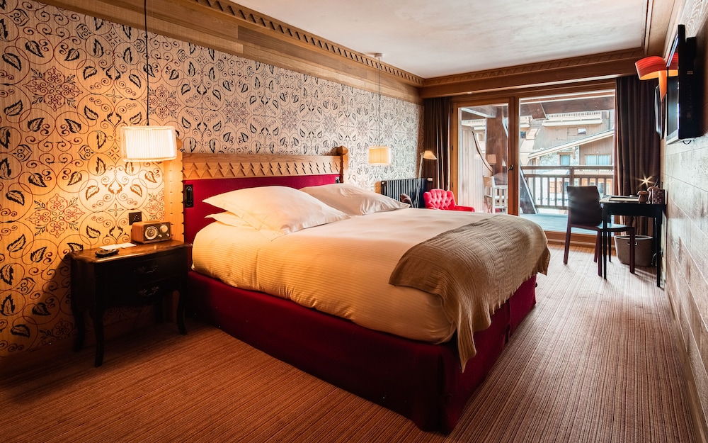 Superior Room, City View