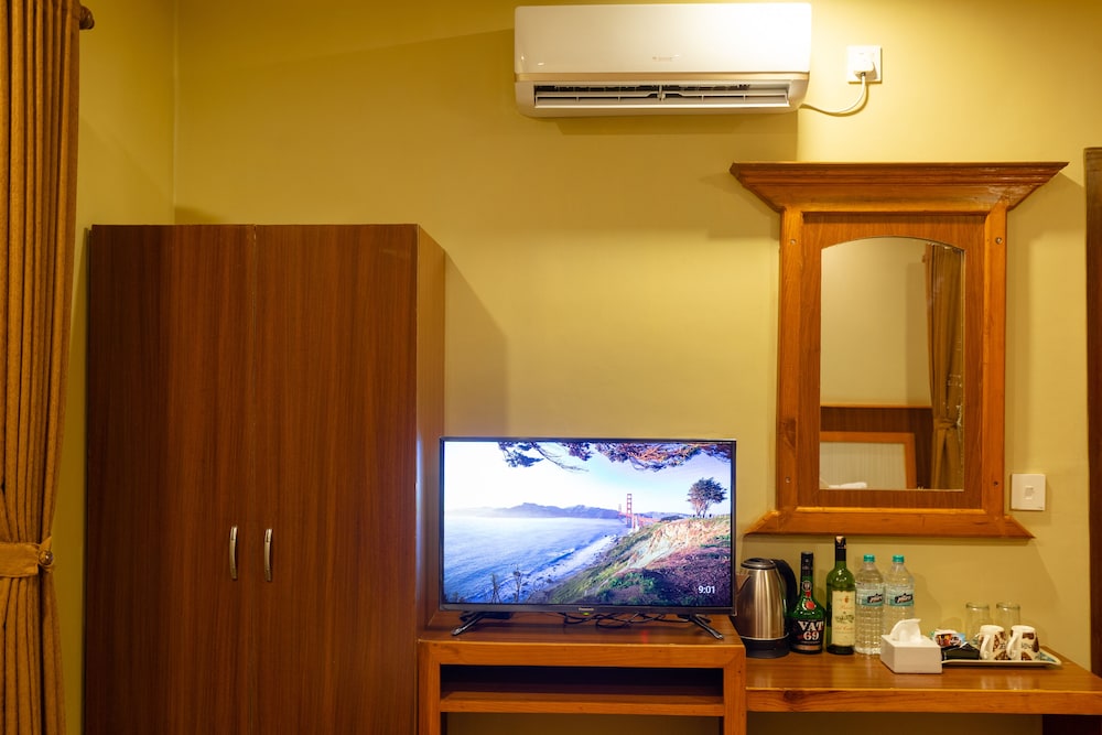 Deluxe Twin Room - Photo 11