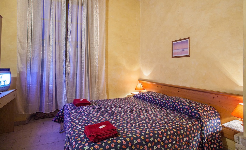 Chambre Simple, salle de bains commune