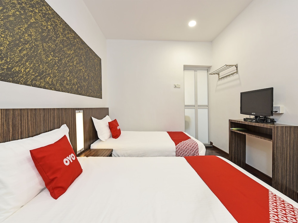 Deluxe Twin Room - Photo 6