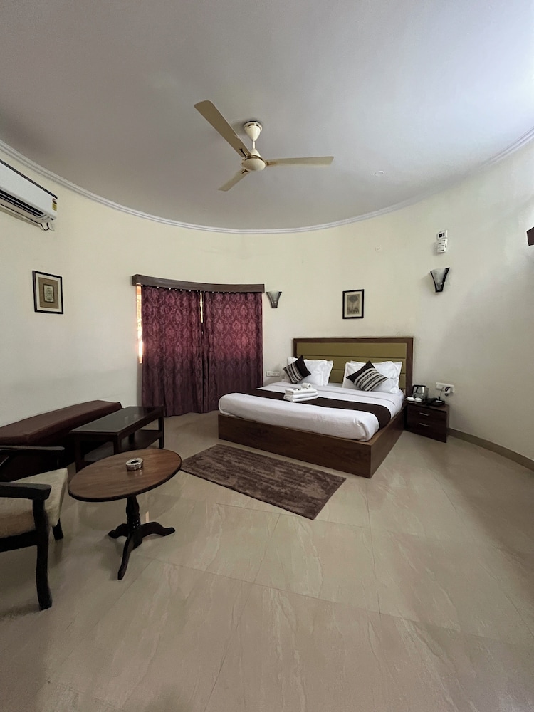 Premium Double Room, Garden View