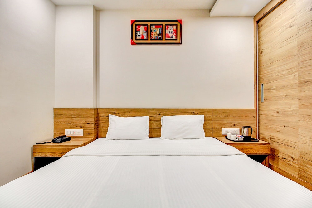 Executive Room - Photo 3