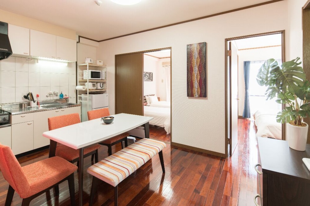 Basic Apartment photo 1