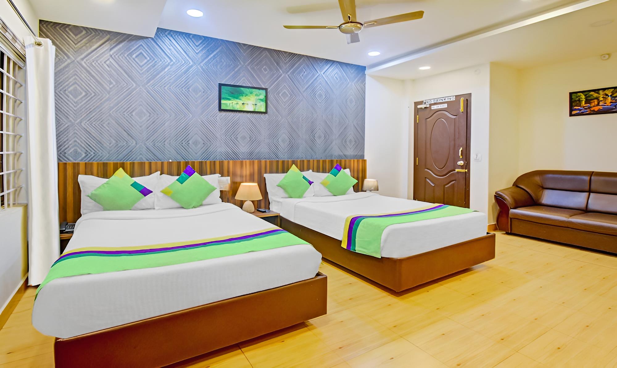 Deluxe Room - Photo 1