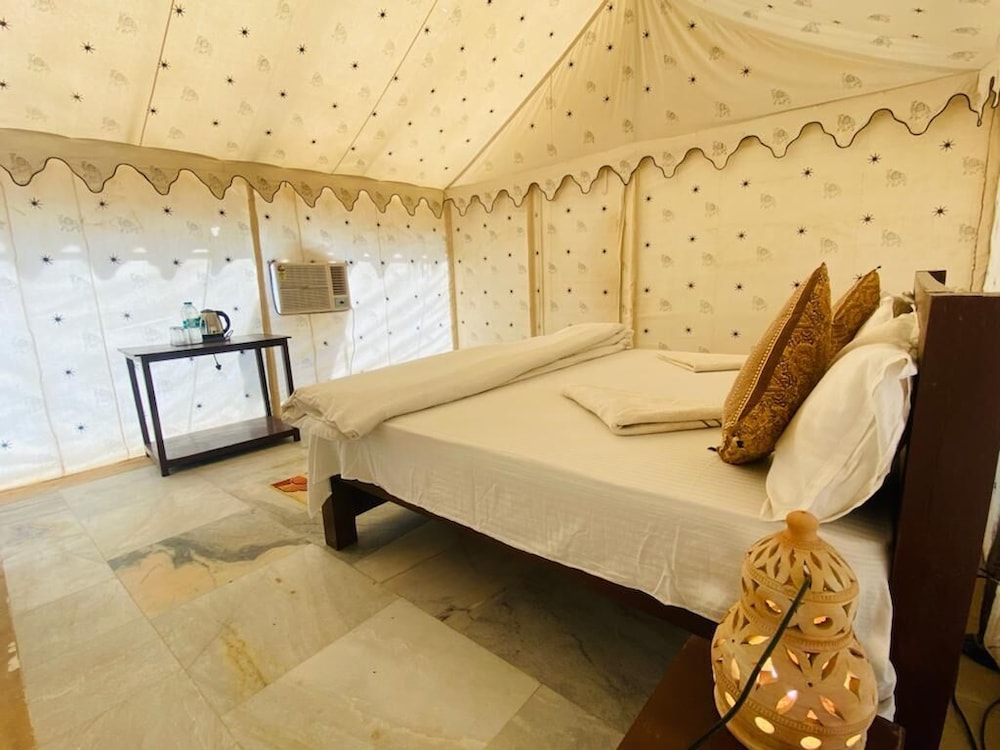 Deluxe Tent
