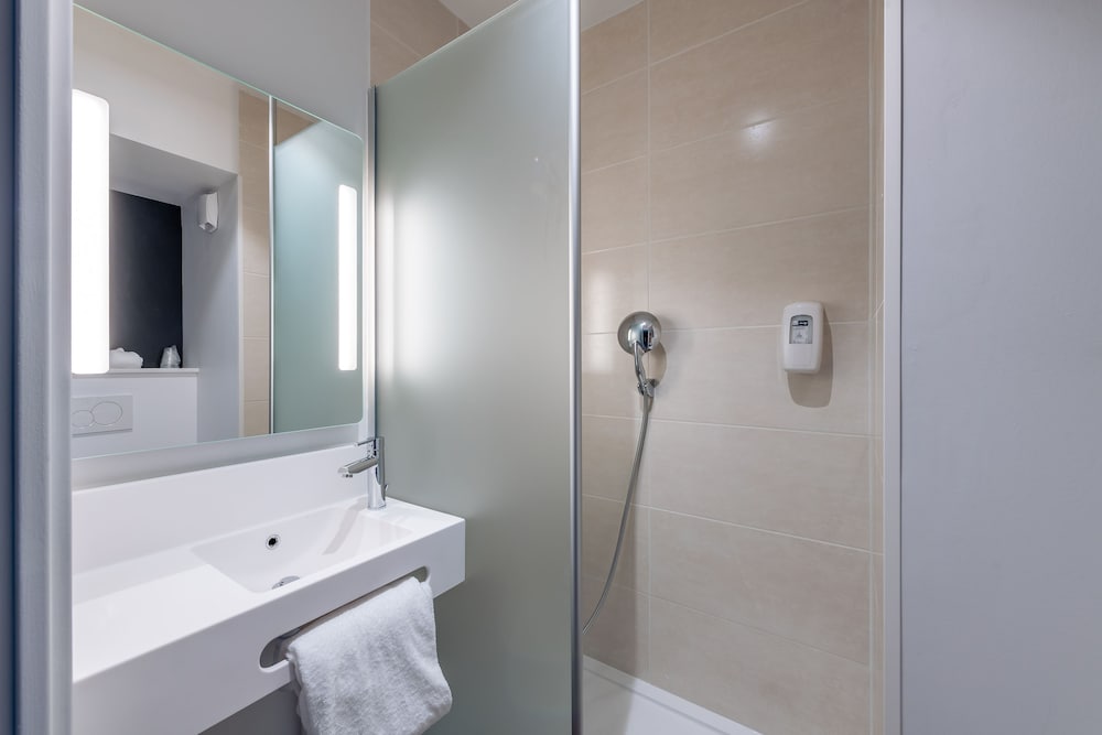 Triple Room, Non Smoking - Photo 7