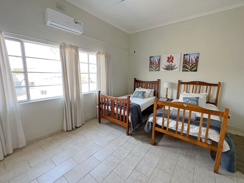 Standard Double Room photo 2