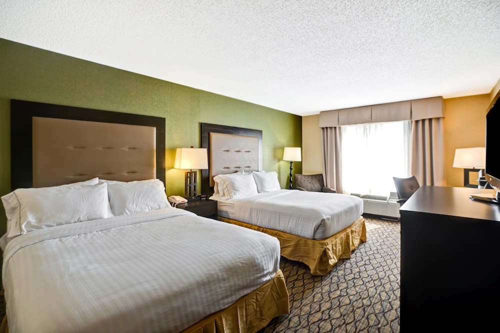 Standard Room, 2 Queen Beds, Accessible, Non Smoking (Communications)