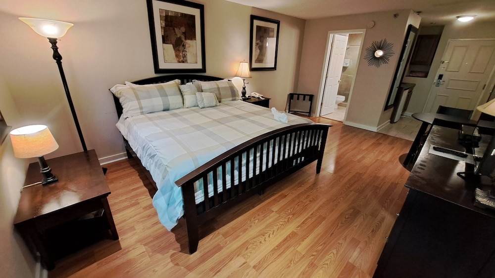 King Room 213