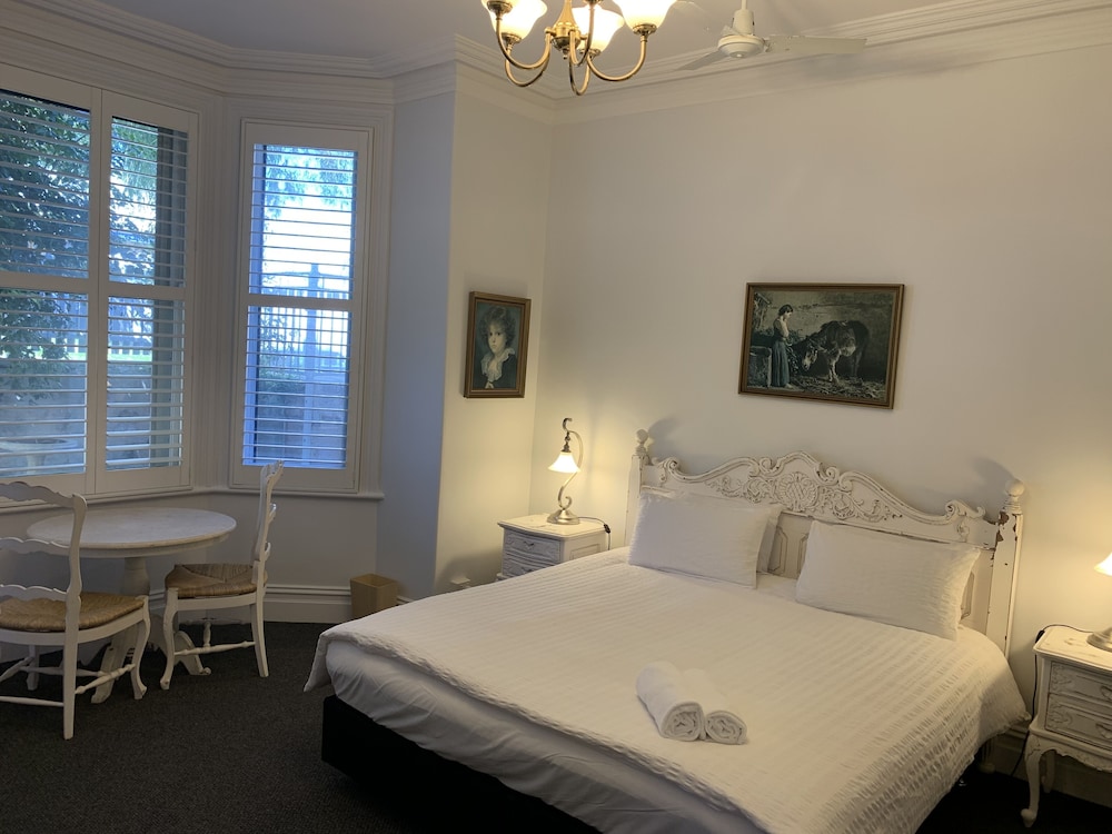 King Bay Room & Spa
