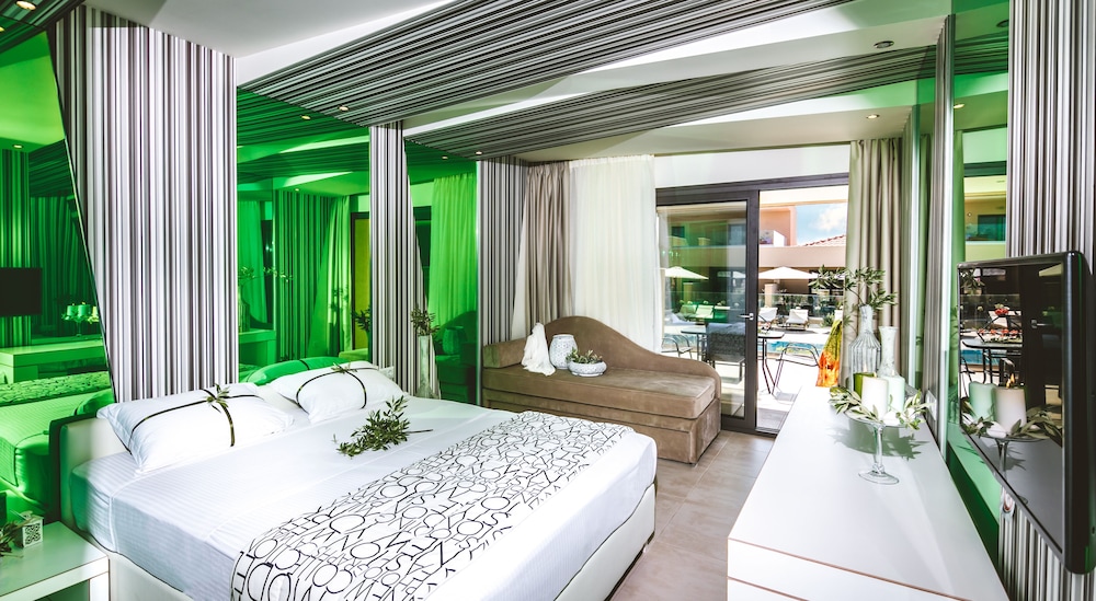 Deluxe Suite (Notos)