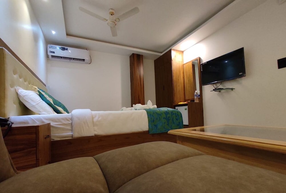 Deluxe Triple Room - Photo 3