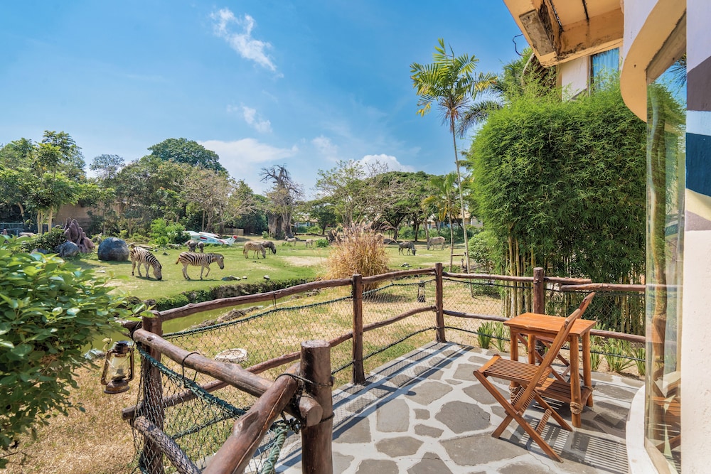 Swala Deluxe Room + Bali Safari Entrance & Safari Journey photo 3