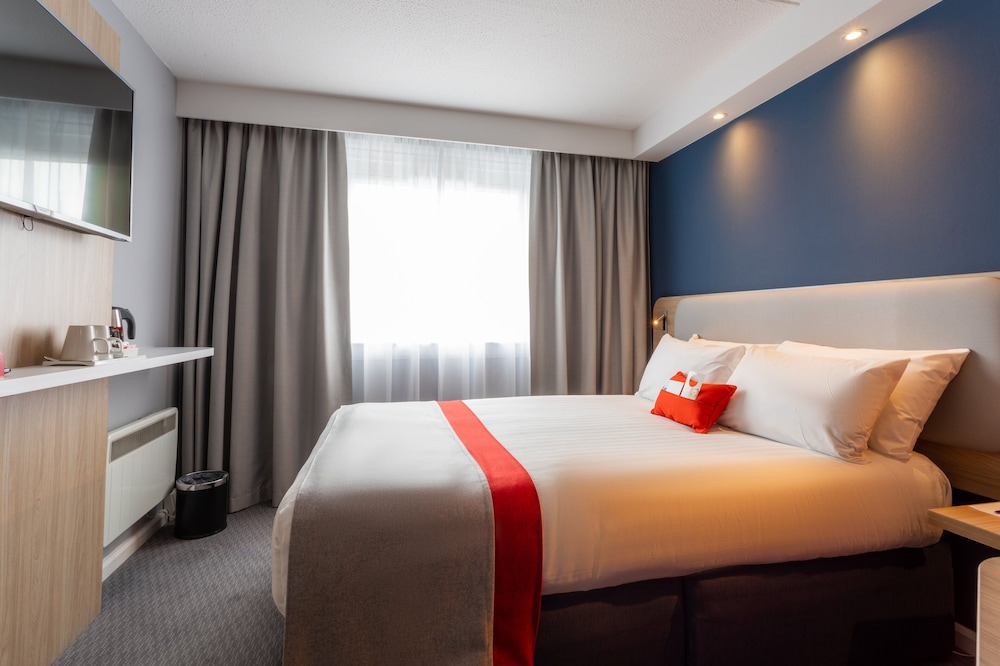Standard Room (with Free Hot Breakfast) - Photo 8