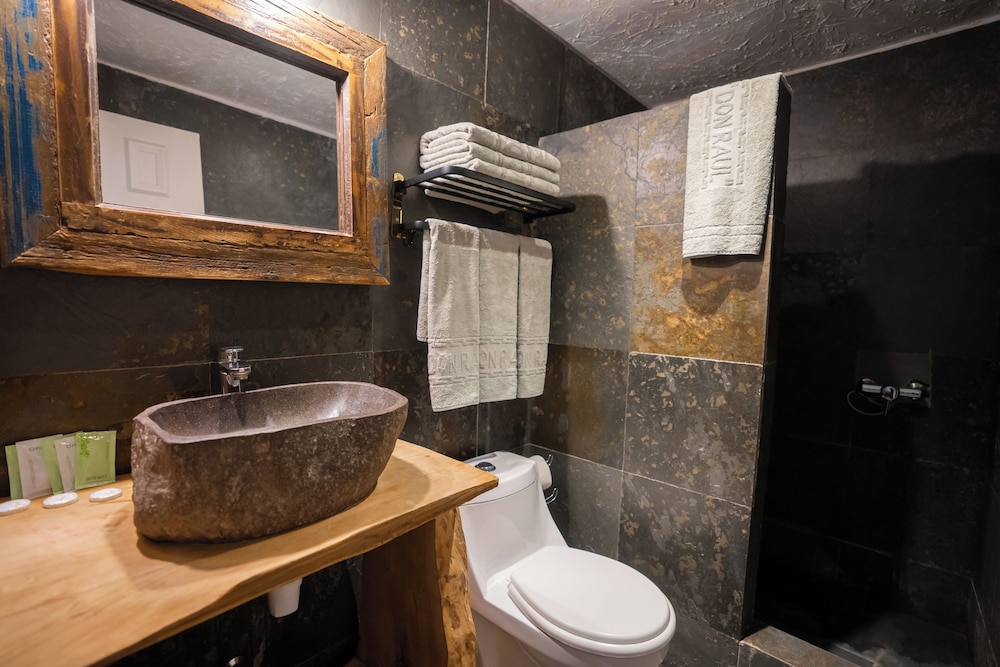 Standard Triple Room - Photo 5
