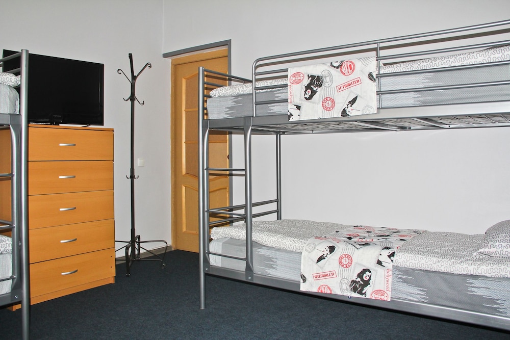 Shared Dormitory, Men only (8 People) photo 1