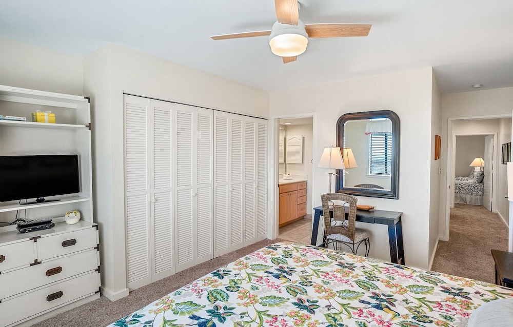 House, Multiple Beds, Kitchen, Ocean View photo 3