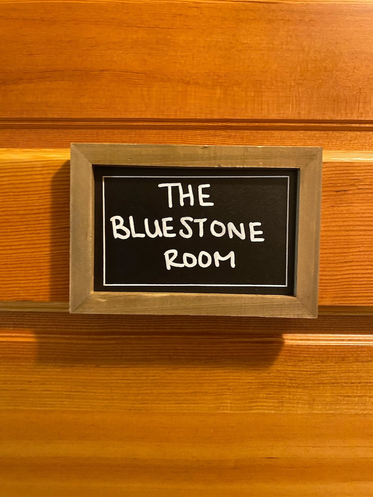 Standard Room, Ensuite (The Blue Stone Room) photo 2