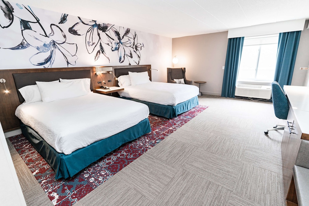 Room, 2 Queen Beds, Accessible (Mobility/Hearing, Roll In Shower) - Photo 3
