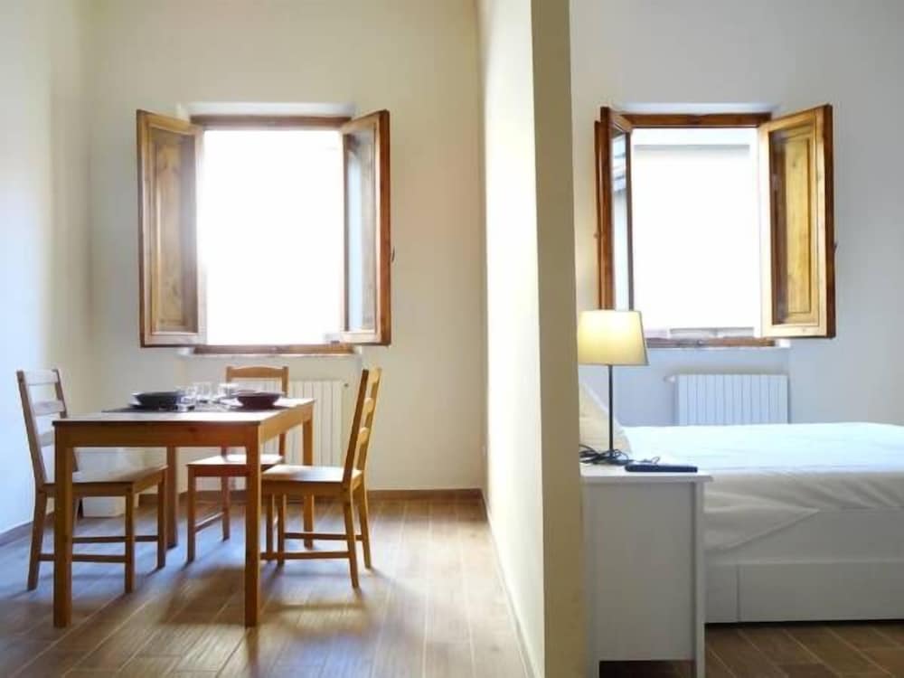 Deluxe Suite photo 1