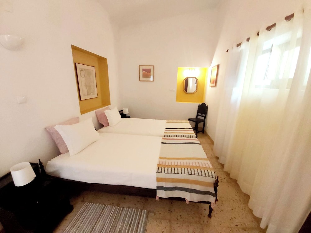 Family Apartment, 2 Bedrooms photo 2