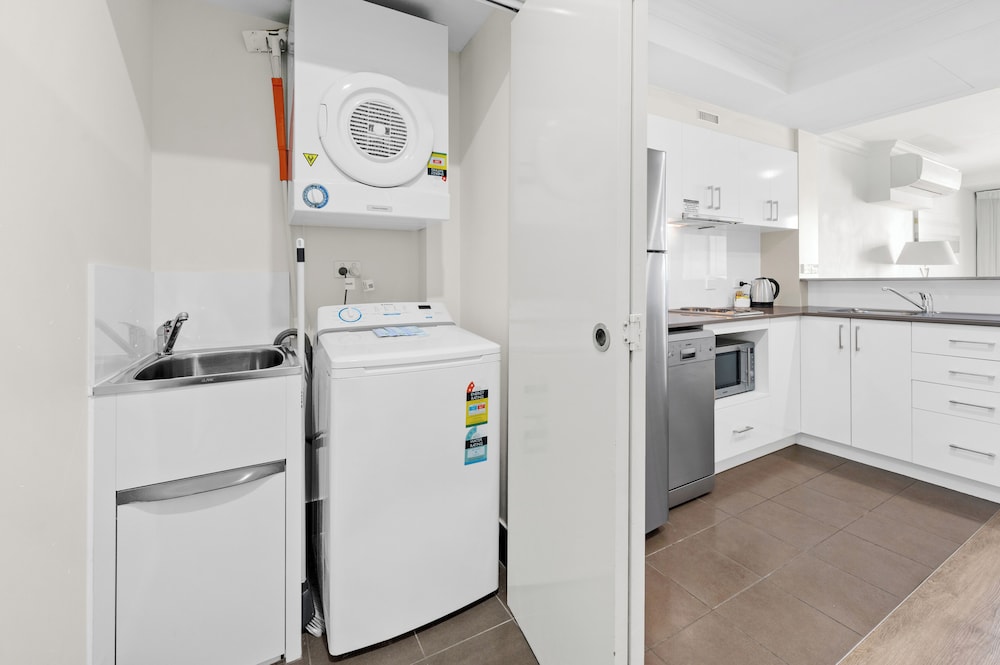 Two bedroom Palladio View - Photo 8