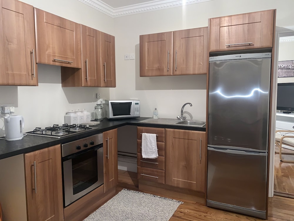 Apartment photo 2