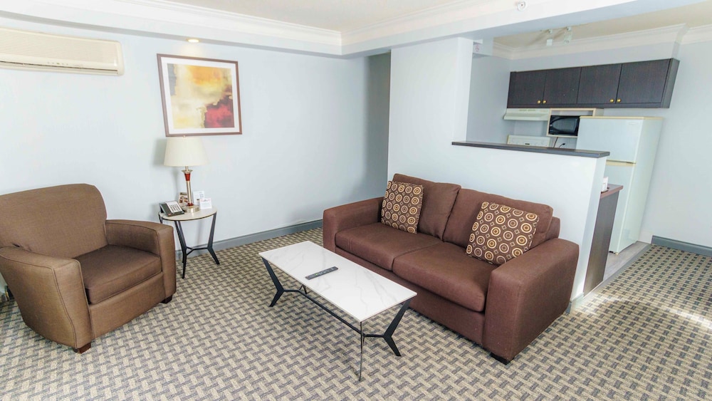 Premium Suite, 2 Twin Beds, Kitchen, Corner - Photo 9