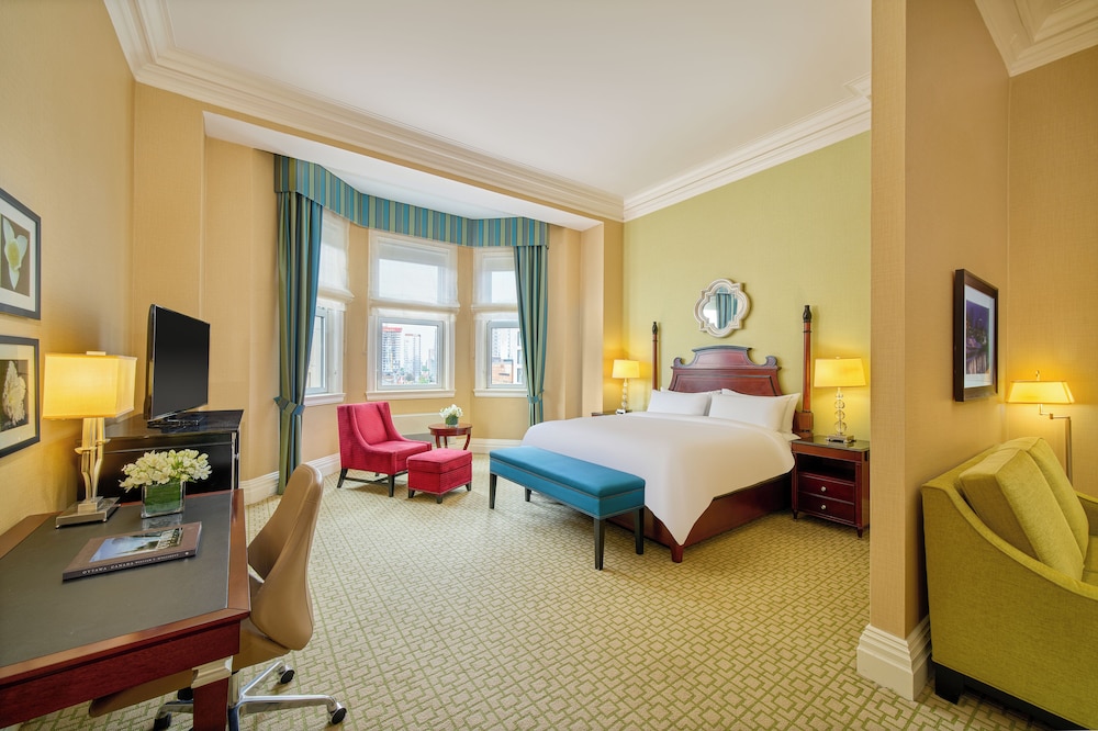 Deluxe Room, 1 King Bed - Photo 1