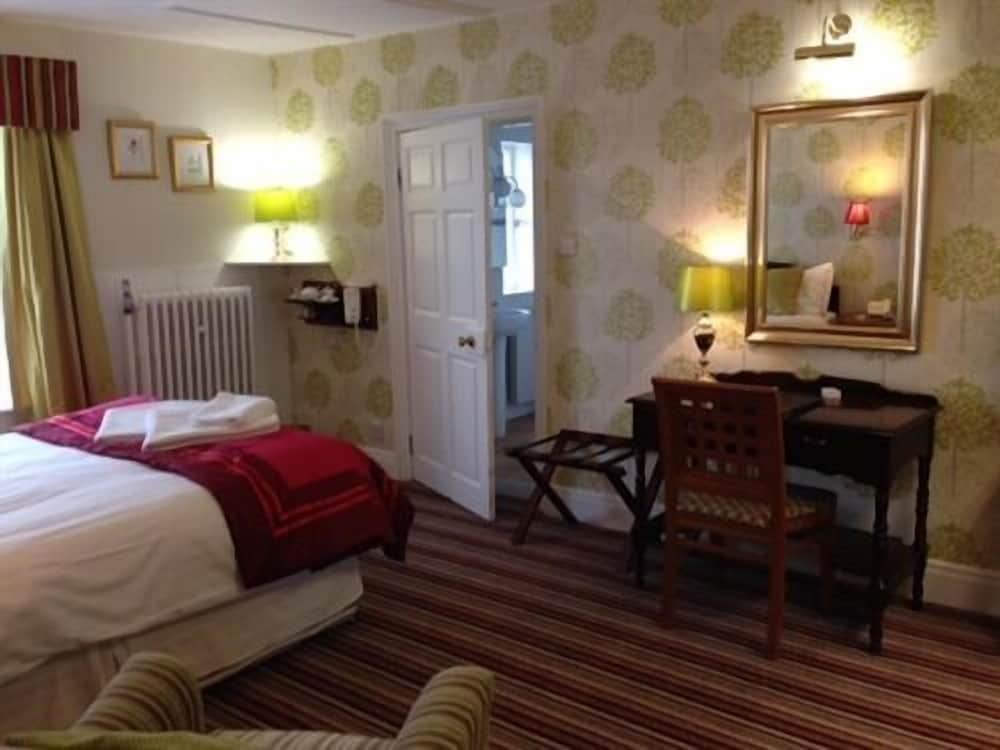Classic Double Room, Ensuite photo 2