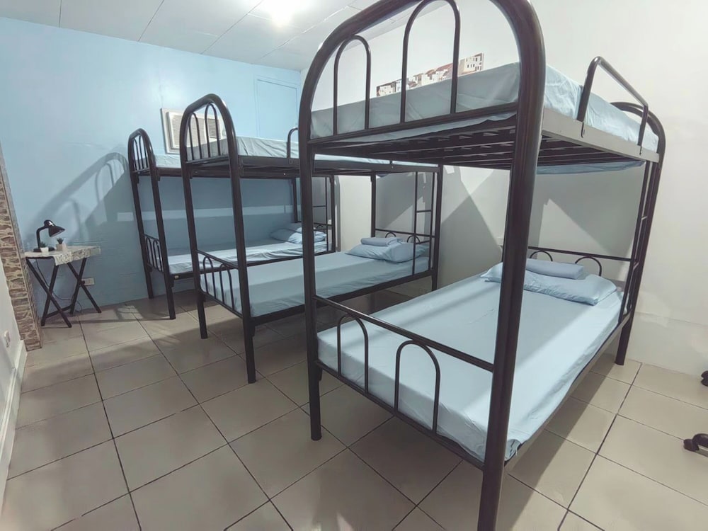 Shared Dormitory, Mixed Dorm