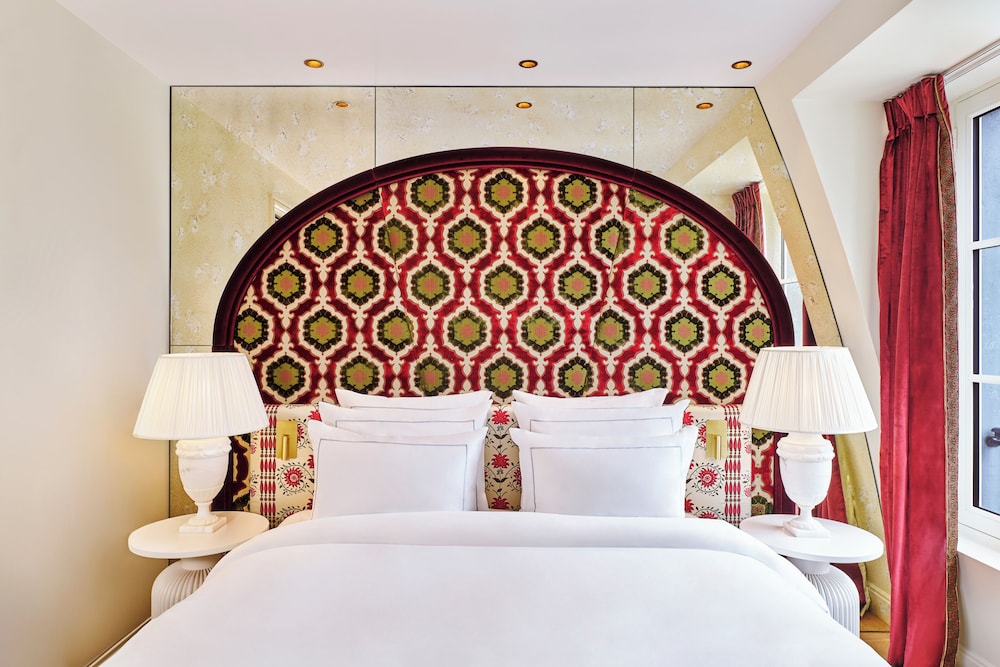 Superior Suite, 1 King Bed, City View (Grande Suite Sarah Bernhardt)