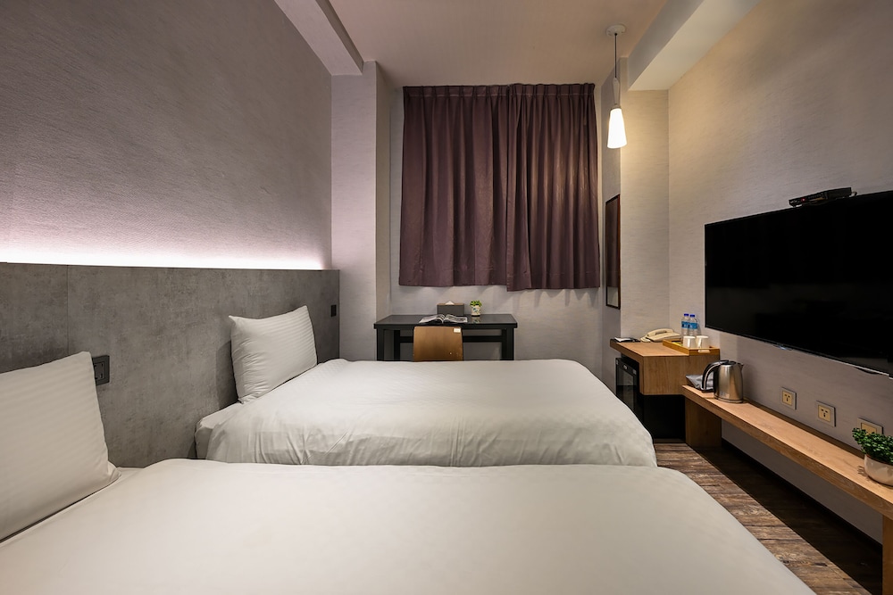 Deluxe Twin Room photo 2