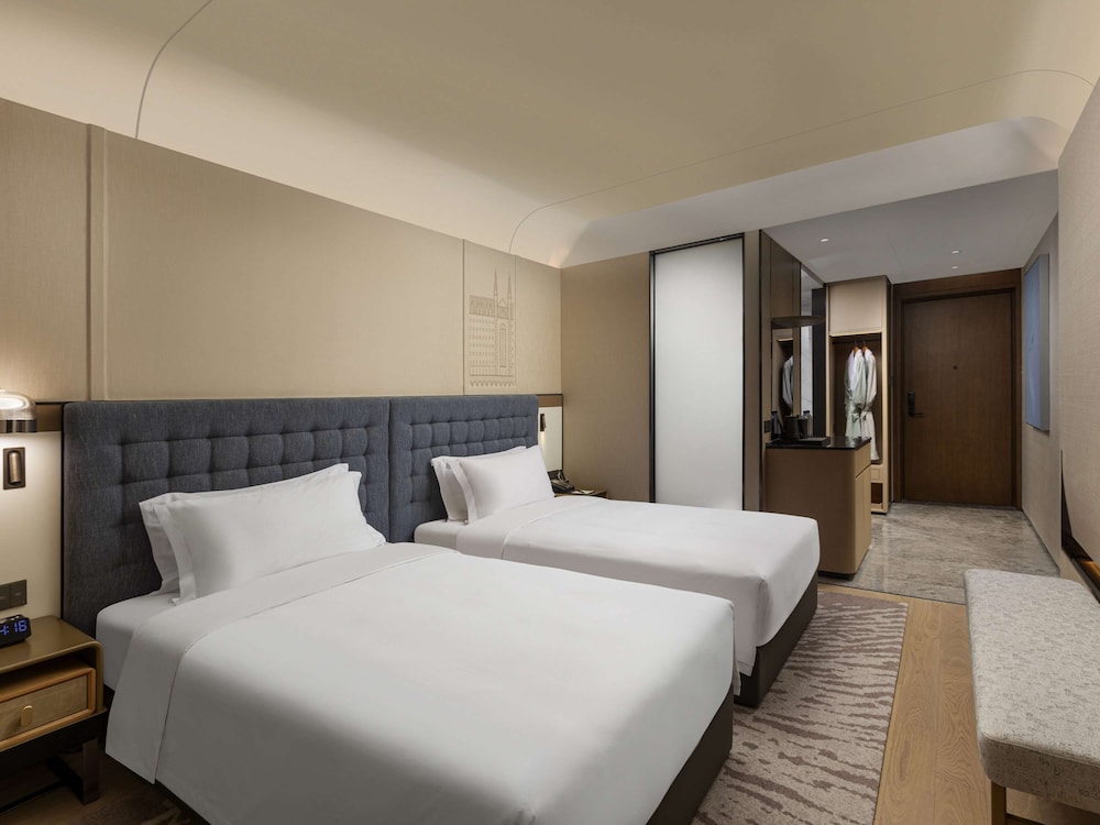 Premier Twin Room