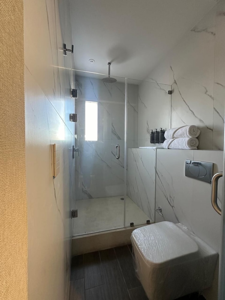 Basic Room, City View